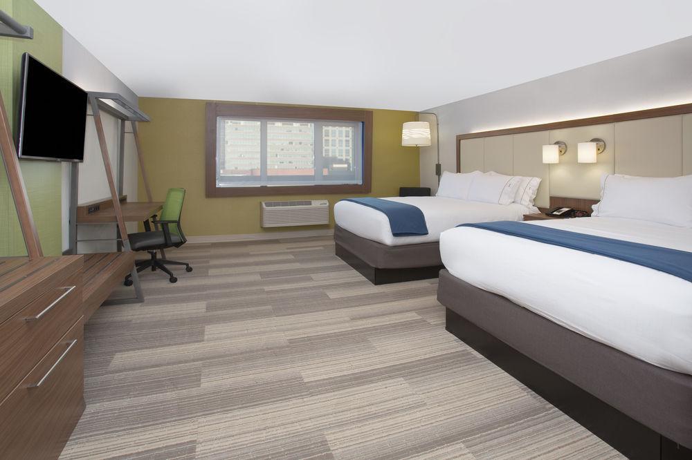 Holiday Inn Express & Suites Great Bend By Ihg Exterior foto